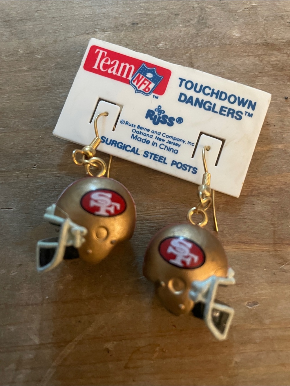 Russ Berrie San Francisco 49s. Touch Down Dangler Earrings excellent condition